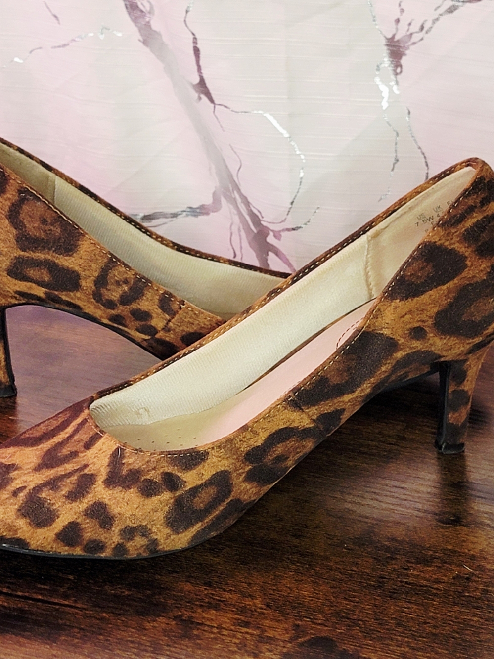 Women’s Leopard Print Heel Pumps Pointed Toe Brown Animal Print Dressy Size 7.5
